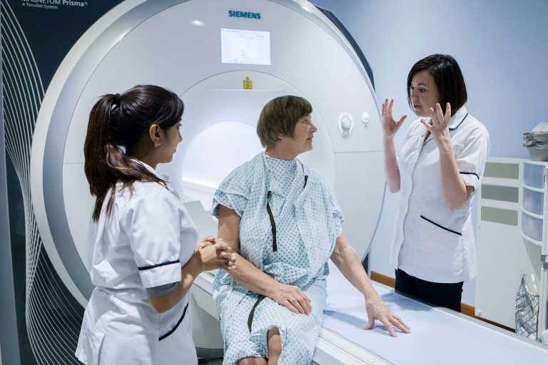 scan explaining to patient
